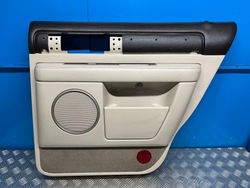 Navigator ii 03- боковина оббивка двері праві зад фото №1