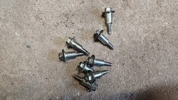 Mazda 3 bm cx5 13-18 2.2 d skyactiv винт крышки двигателя фото №1