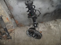 Підвішування поворотна опора ступиця амортизатор mcperson перед ліва hyundai xceed фото №1