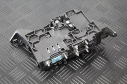 Розподільник струму коробка запобіжників audi q5 8r0 8r0937517b фото №1