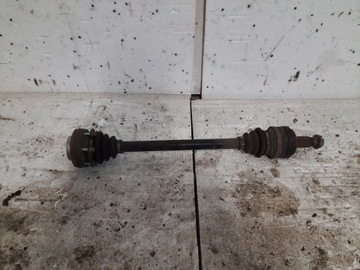 Піввісь ліва bmw 1 e87 1.6 фото №1