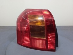 Toyota corolla e12 hb лампа зад левая задняя koito 02-51 фото №1