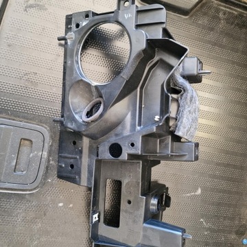 Захист корпус багажника права x4 g02 7427590 фото №1