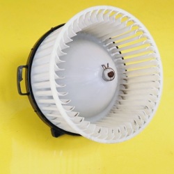 Подання повітря  повітропровід вентилятор mazda 5 рестайлінг 8940000270 nr334 фото №1