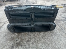 Ford focus mk4 pas переднє радіатор 1.0 ecoboost фото №1