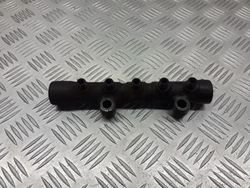 Планка вприскувальний toyota avensis t25 2.0 d4d фото №1