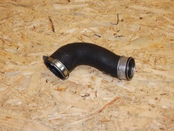 Vw t5 труба шланг шланг інтеркулер 2.5 tdi bpc 7h0145980r фото №1