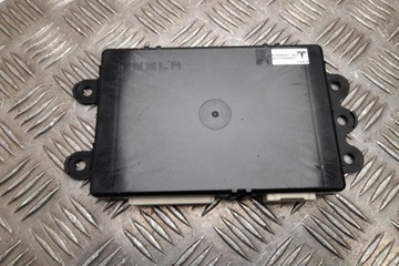 Модуль подвешивание pneuaatycznego tesla модель s 106098900c 568kw 2017 фото №1