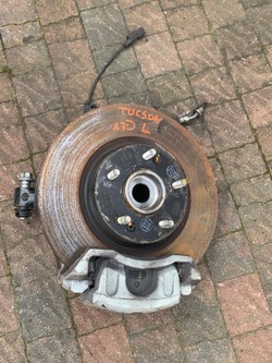 Поворотна опора ступиця супорт лівий перед tucson 15r- фото №1