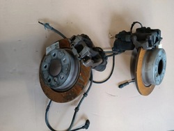 Диски затискачі зад bmw x1 f48 фото №1