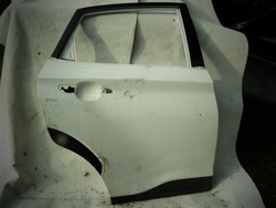 Дверь правые зад задние hyundai kona оригинальный номер фото №1