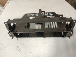 Рамка каркас радио bmw e46 8196112 фото №1