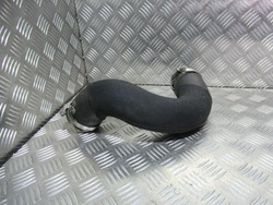 Труба шланг шланг turbo інтеркулер audi q5 8r macan 3.0 tdi 8r0145979a фото №1