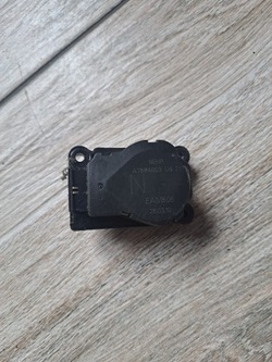 Двигунчик клапан клапан нагрівача behr man mercedes daf renault a7584003 фото №1