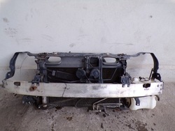 Pas переднє радіатор mercedes w203 c32 amg 3.2 фото №1