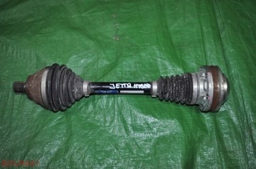 Піввісь ліва vw jetta гібридна 1,4 tsi 1k0407271pc фото №1