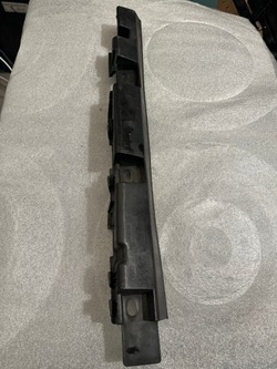 Ковзун кріплення порога audi r8 420853922.... фото №1