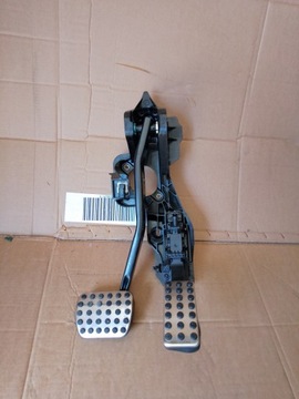 Педаль тормоза газа mercedes cla gla w118 w247 фото №1