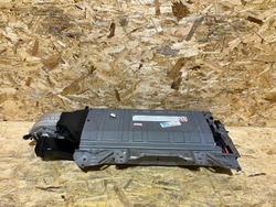 Батарея акумулятор toyota auris ii 2 e18 g9510-12020 оригінал фото №1