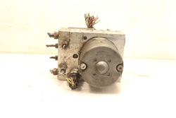 Насос abs toyota avensis ii t25 1.8 фото №1