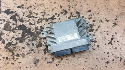 Dacia sandero i 1.4 блок управления двигателя 8200856659 фото №1