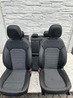 Giulia комплект сидінь напівшкіра фото №1