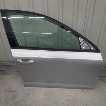 Octavia iii 5e двері перед передні праві kpl ідеальні код la7w фото №1