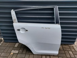 Двері праві праві r зад задні kia sportage iii 3 10 11 12 13 14 15 фото №1