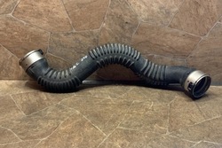 Труба интеркулер mercedes-benz cla купе c117 a2465200001 2.0l бензин фото №1