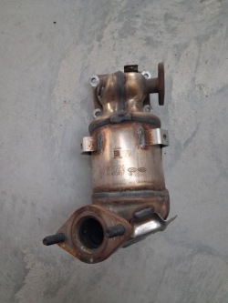 Kia rio iv 1.2 g4lf 2022 каталізатор пробіг 4 km ! фото №1