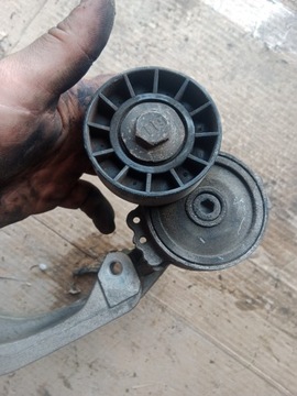 Лапи основа генератора volvo v50 2.0 9650034280 фото №1