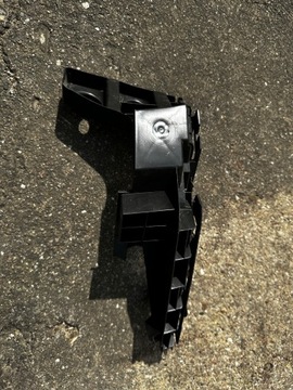 Ковзун бампера праві зад vw golf viii 5h6807394e фото №1