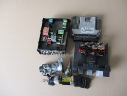 Компьютер замок зажигания спидометр leon ii 2.0 tdi фото №1