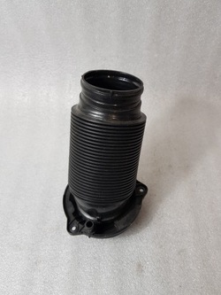 Труба воздуха vw seat leon audi skoda 1k0129684c фото №1