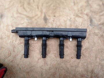 Катушка зажигания opel 1.2 1.4 55577898 фото №1