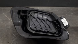 5ta809857b корпус крышка заливные горловины топлива vw touran ii фото №1