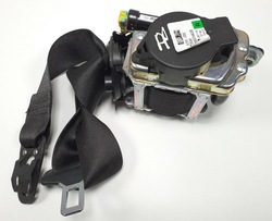 Pas натягувач праві перед mercedes w205 європа фото №1