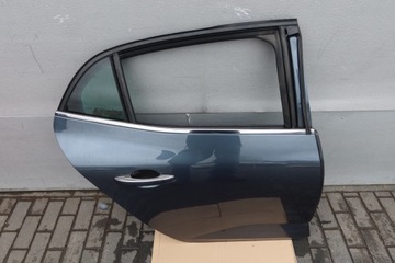 Двері правий зад megane iv без гідропідсилювача скла i планки фото №1