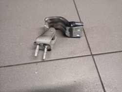 Петля крышки багажника правые passat b6 3c9827302d фото №1