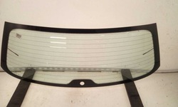 Стекло задняя зад vw scirocco купе 2008-2016 с подогревом зелёная новая фото №1