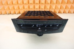 Mercedes cls w219 панель керування світла аварійних рамка корпус фото №1