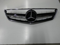 Решітка, решітка радіатора mercedes cls 218 amg фото №1