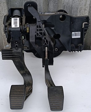 Fiat tipo 18 r педаль сцепления тормоза фото №1