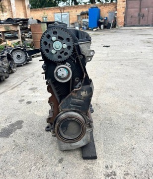 Audi оригінальний номер axc axb двигун + форсунки фото №1