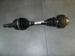 Vw touareg 7p піввісь перед 7p0407271a фото №1