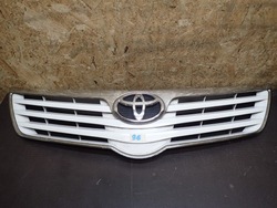 Решітка решітка радіатора toyota avensis 08- фото №1