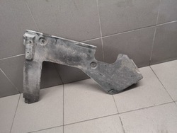 Захист шасі audi a8 d2 4d0018957d фото №1