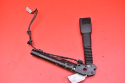 Натягувач застібка ременя правий перед 33044477f bmw e90 e91 04-10 фото №1