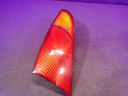 Focus mk1 hb 5d 98-04 лампа зад ліва 1m5113405a фото №1