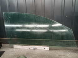 Стекло правые перед opel vectra c 02r фото №1